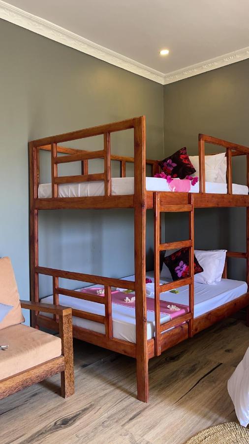 Uroa Getaway Bed & Breakfast エクステリア 写真