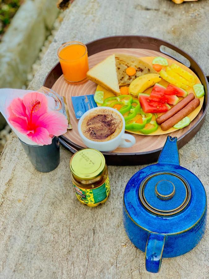 Uroa Getaway Bed & Breakfast エクステリア 写真